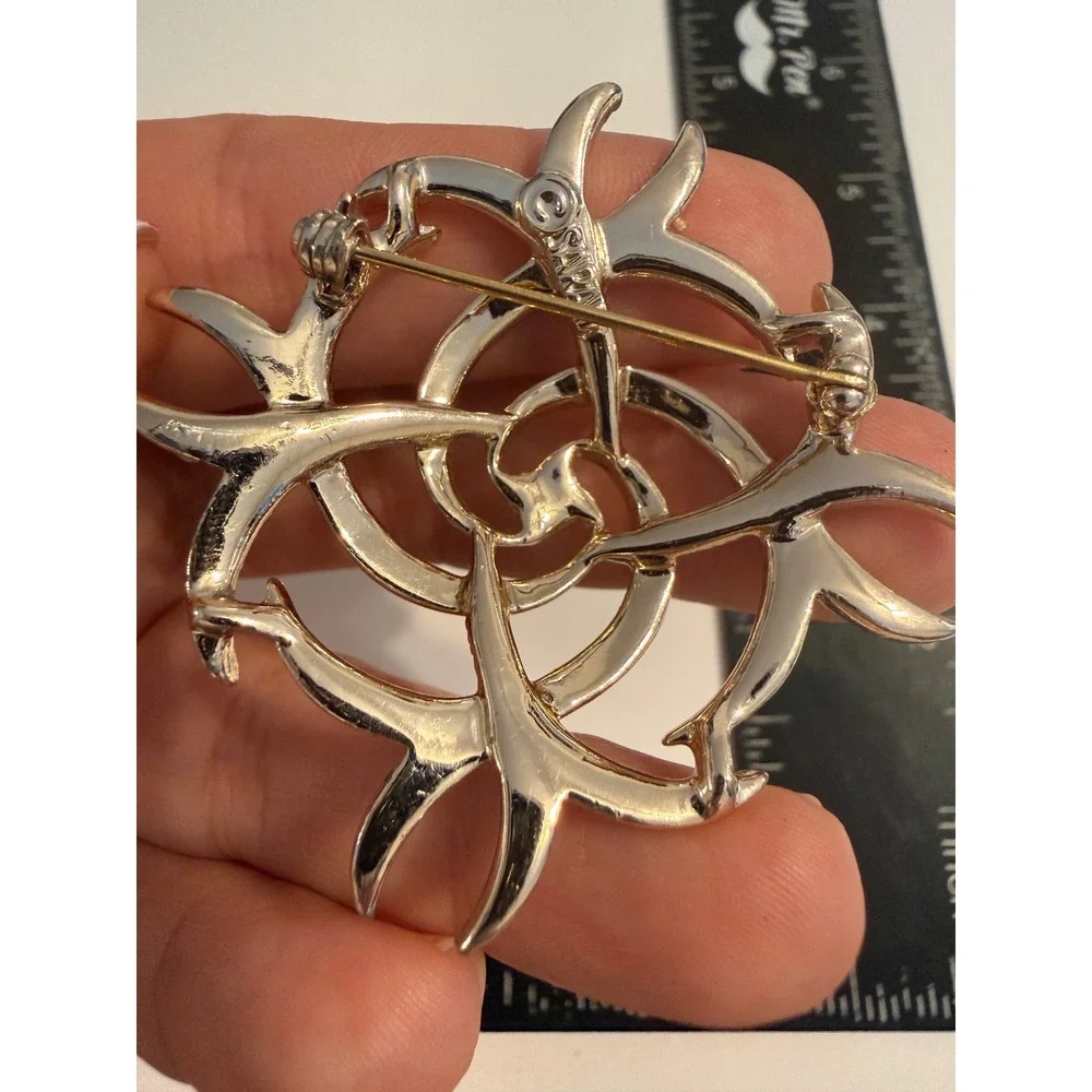Sarah Coventry Silver Tone Swirl Sunburst Brooch Pin Mid Century Modern Vintage